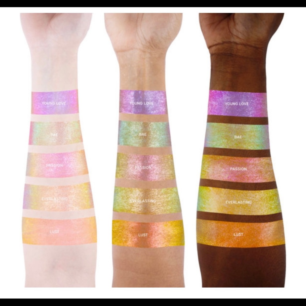 Danesas Myricks Twin Flames Duochrome Pigment in Lust